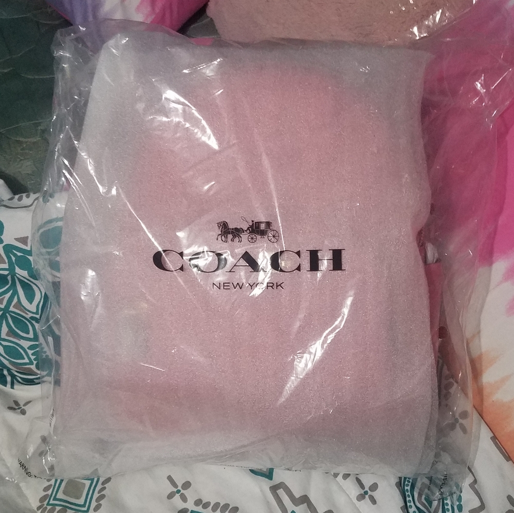 Coach Court Backpack With Ruching Pink Leather - Picture 2 of 8